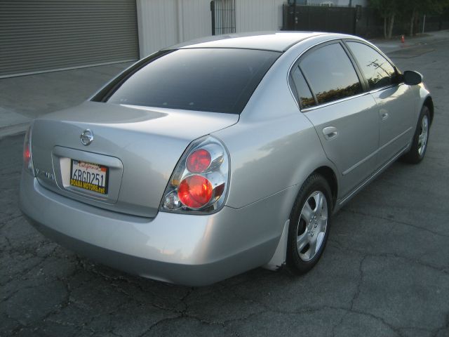 Nissan Altima 2005 photo 3