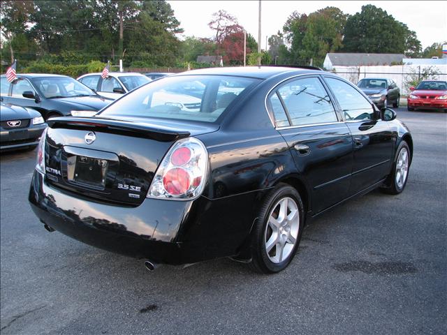 Nissan Altima 2005 photo 2