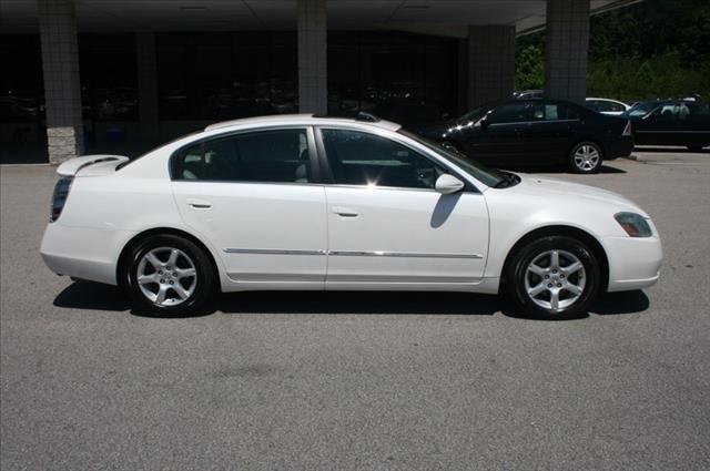 Nissan Altima 2005 photo 1