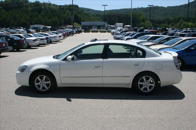 Nissan Altima 2005 photo 3