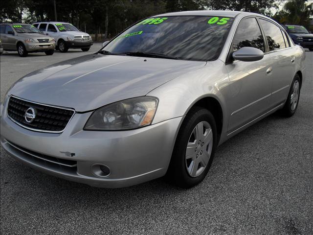 Nissan Altima 2005 photo 1