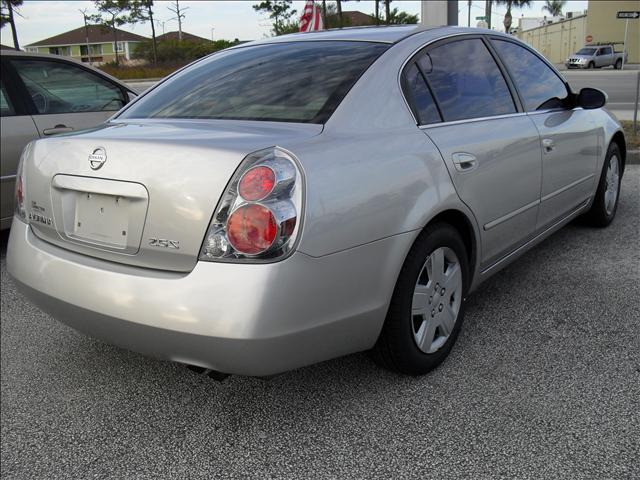 Nissan Altima 2005 photo 3