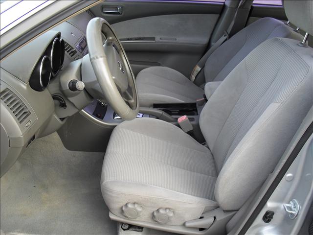 Nissan Altima 2005 photo 4