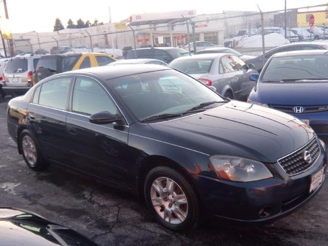 Nissan Altima 2005 photo 1