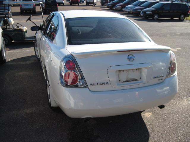 Nissan Altima 2005 photo 1