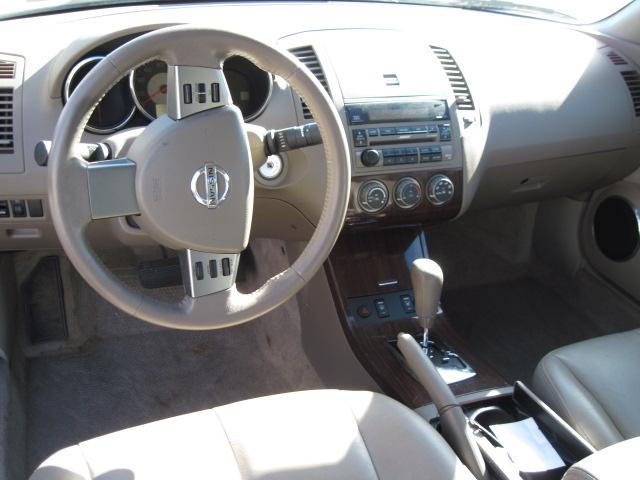 Nissan Altima 2005 photo 2