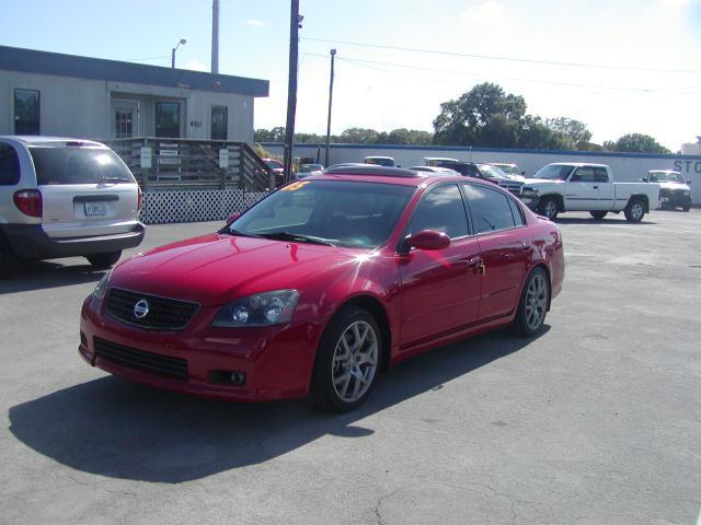 Nissan Altima 2005 photo 2