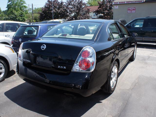 Nissan Altima 2005 photo 4