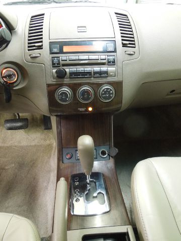 Nissan Altima 2005 photo 21