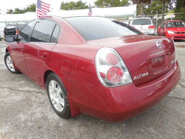 Nissan Altima 2005 photo 2