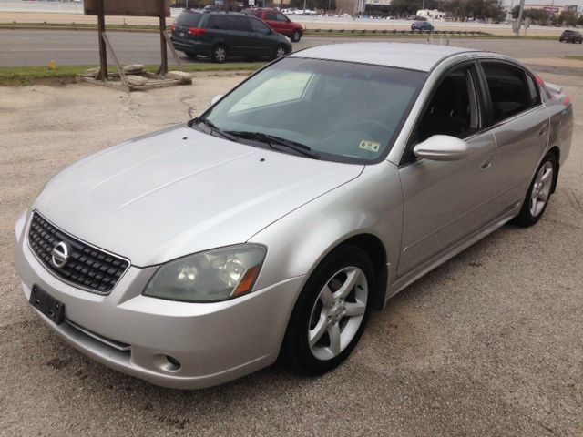 Nissan Altima 2005 photo 1