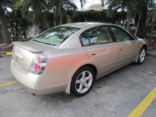 Nissan Altima 2005 photo 1