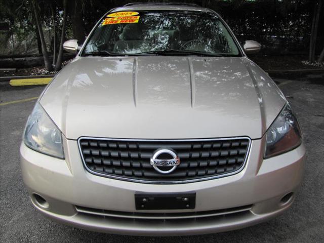 Nissan Altima 2005 photo 2