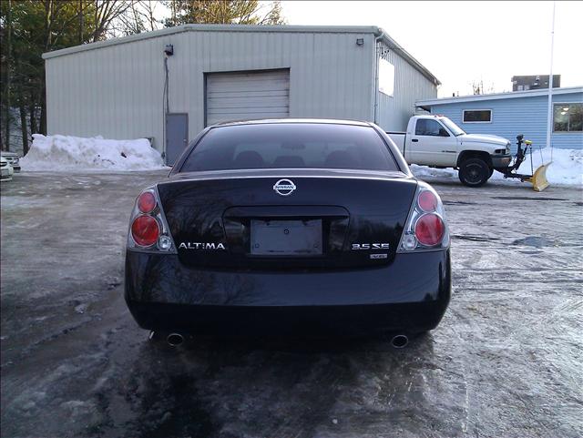 Nissan Altima 2005 photo 1