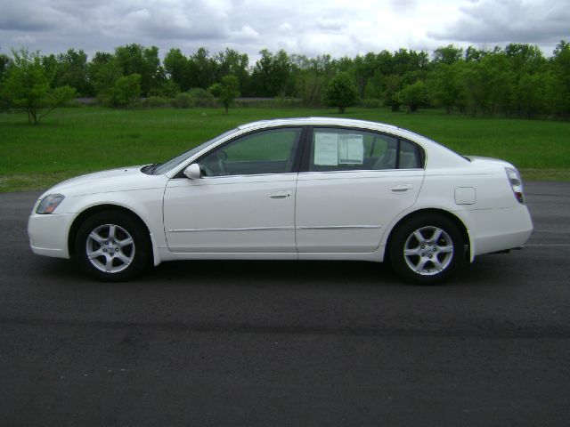 Nissan Altima 2005 photo 13