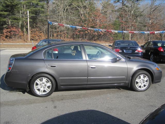 Nissan Altima 2005 photo 3