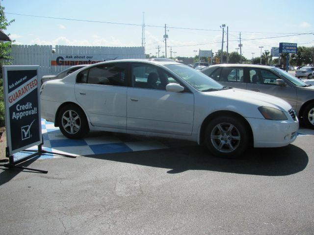 Nissan Altima 2005 photo 1