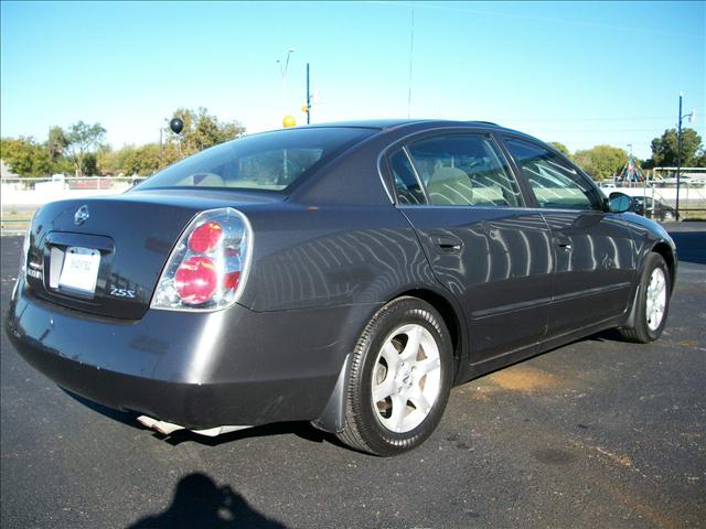 Nissan Altima 2005 photo 2