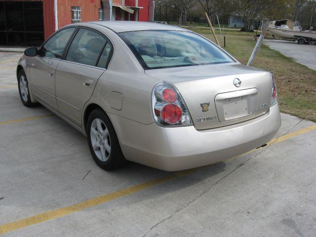 Nissan Altima 2005 photo 2