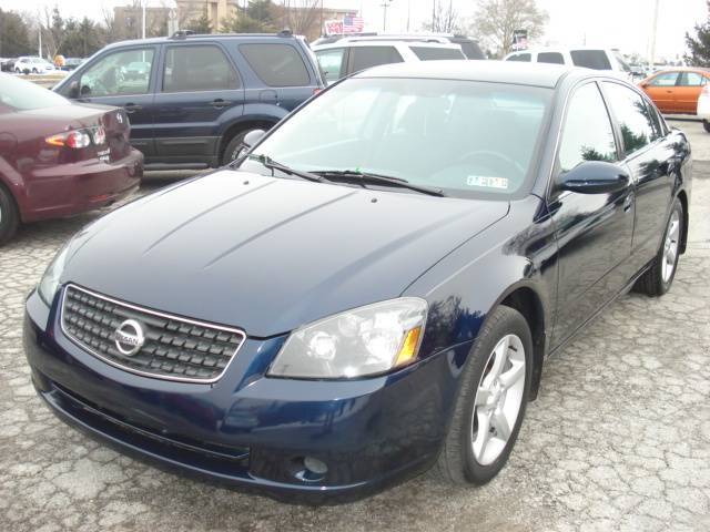 Nissan Altima 2005 photo 2