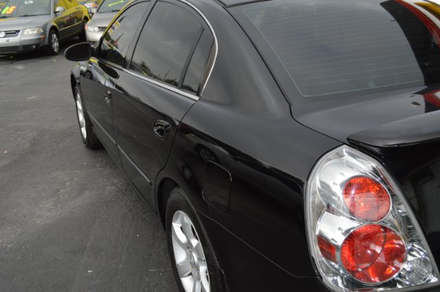 Nissan Altima 2005 photo 3