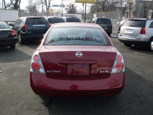 Nissan Altima 2005 photo 4