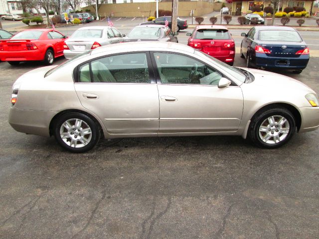 Nissan Altima 2005 photo 1