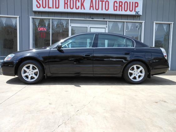 Nissan Altima Pickupslt Quad Cab SWB 4WD 4x4 Truck Sedan