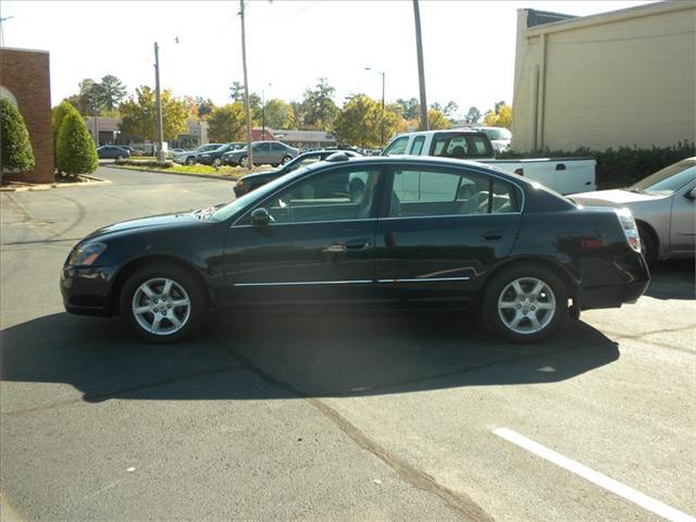 Nissan Altima 2005 photo 2