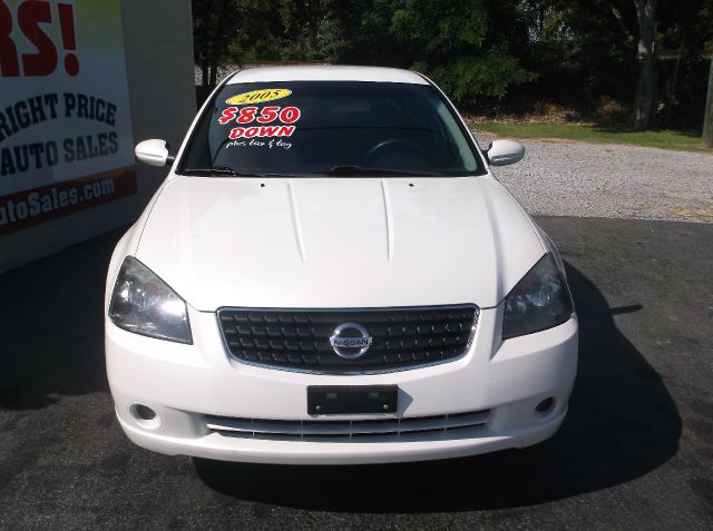 Nissan Altima 2005 photo 1