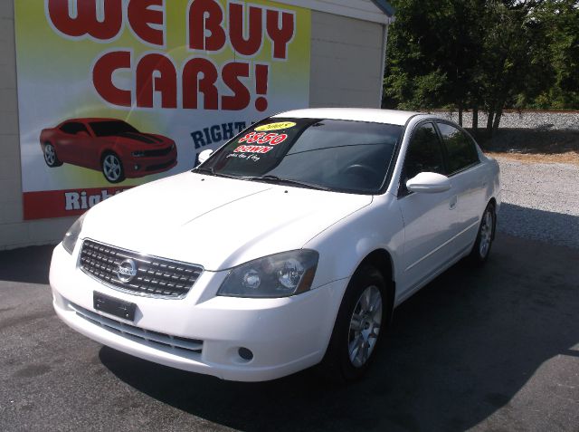 Nissan Altima 2005 photo 4