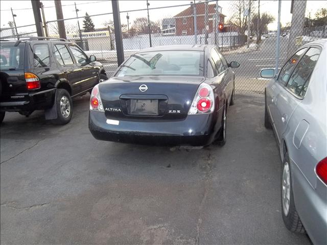 Nissan Altima 2005 photo 2