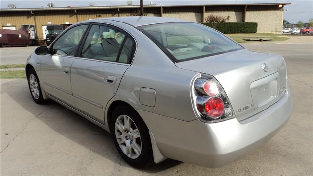 Nissan Altima 2005 photo 4