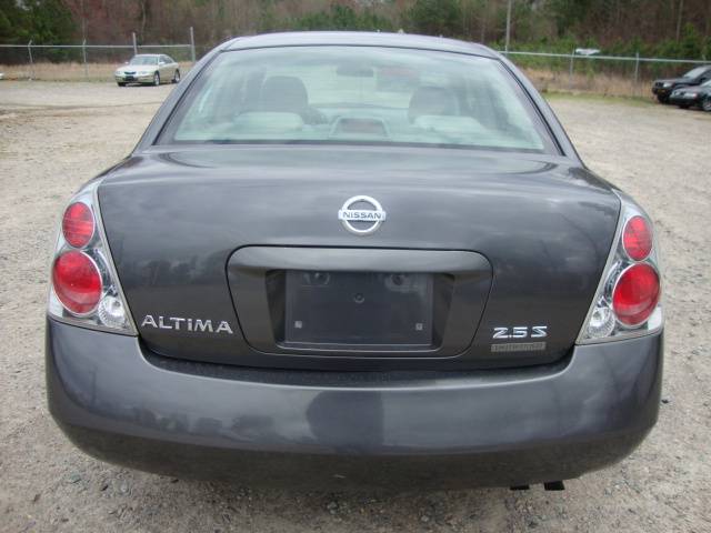 Nissan Altima 2005 photo 3