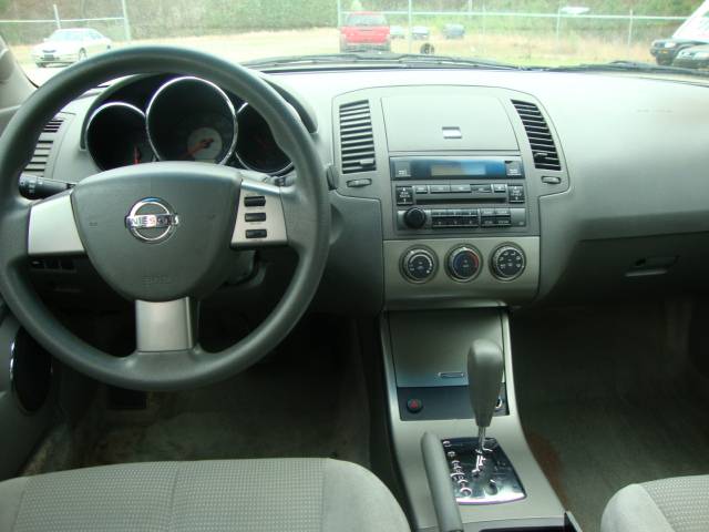 Nissan Altima 2005 photo 4