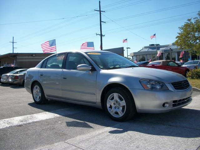 Nissan Altima 2005 photo 1