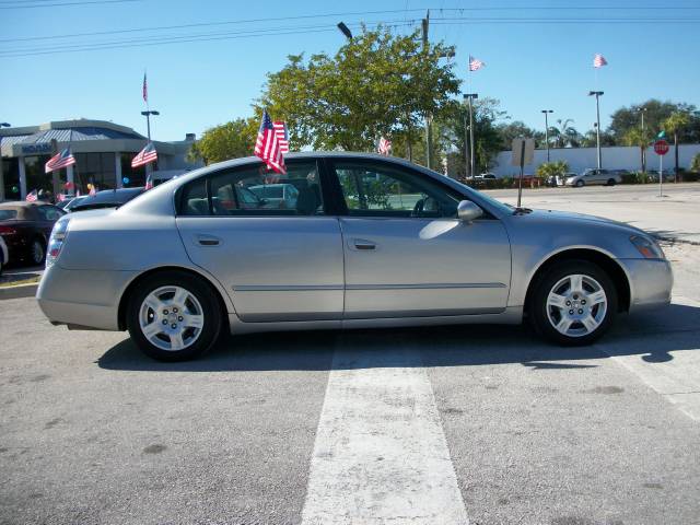 Nissan Altima 2005 photo 3