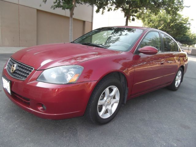 Nissan Altima 2005 photo 1