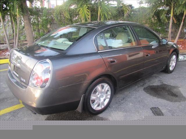 Nissan Altima 2005 photo 3