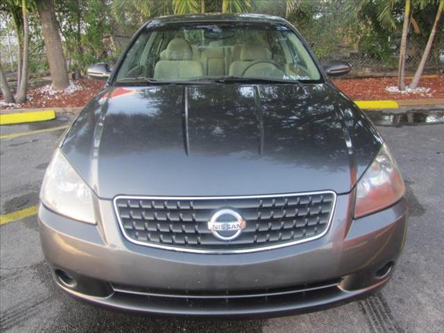 Nissan Altima 2005 photo 2