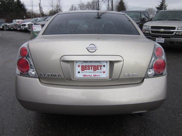 Nissan Altima 2005 photo 3