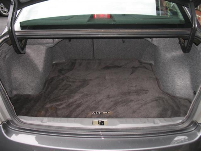 Nissan Altima 2005 photo 2