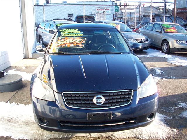 Nissan Altima 2005 photo 2