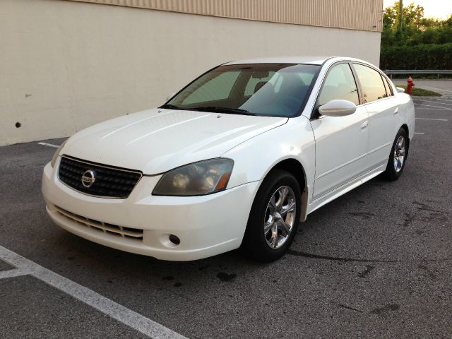 Nissan Altima 2005 photo 4