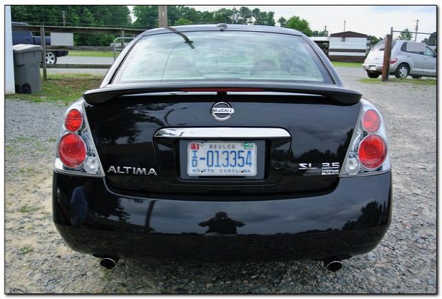 Nissan Altima 2005 photo 1