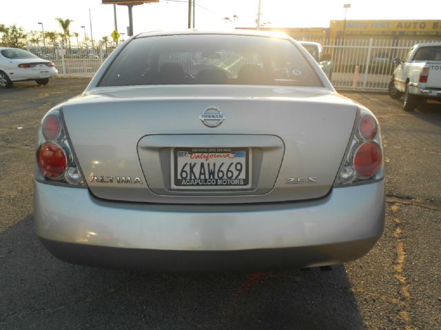 Nissan Altima 2005 photo 3