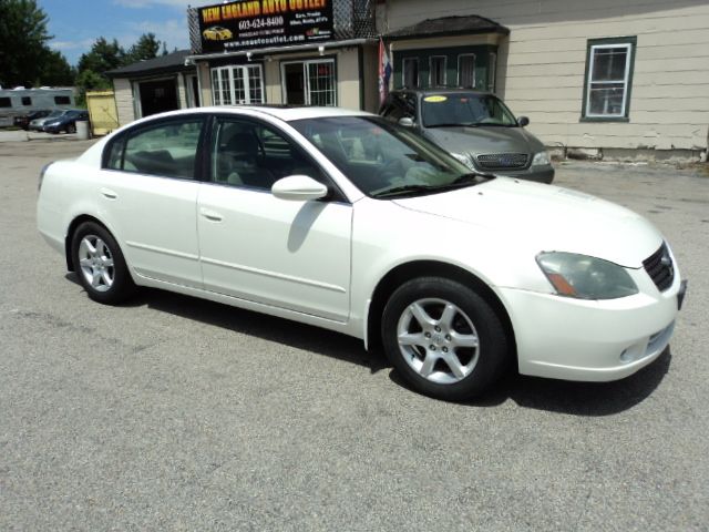 Nissan Altima 2005 photo 2