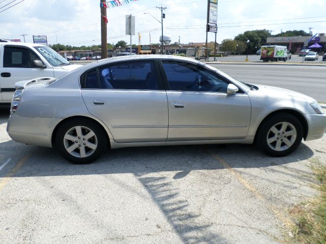 Nissan Altima 2005 photo 3