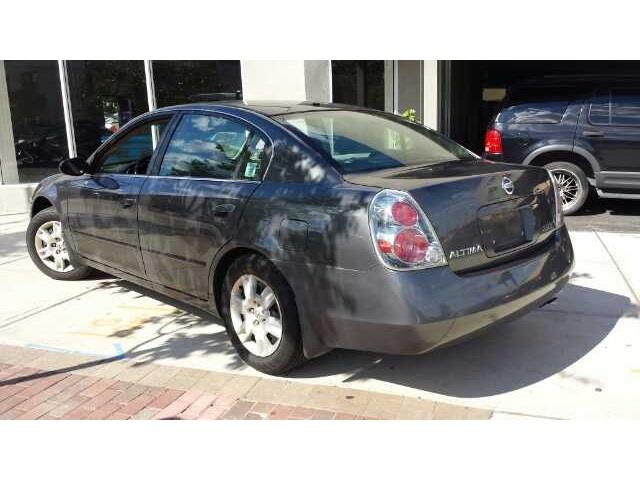 Nissan Altima 2005 photo 3