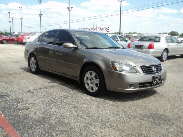 Nissan Altima 2005 photo 4